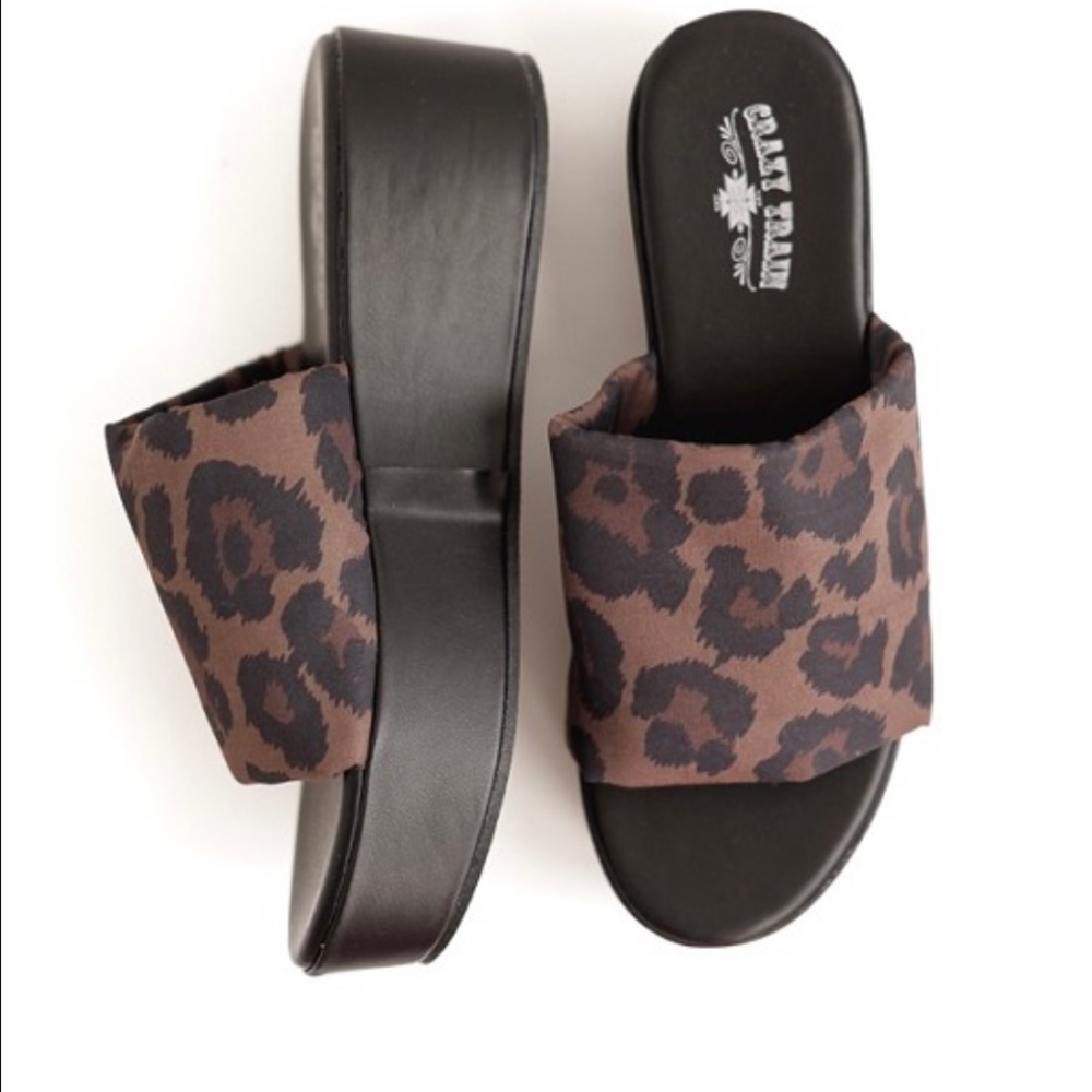 NWT! CrAzY TrAiN 90s Platty Leopard Shoe! ππ - Picture 3 of 5